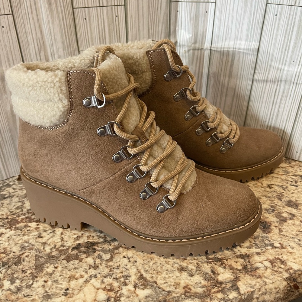 White Mountain women’s ankle boots